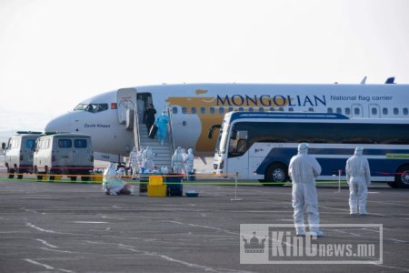 Эрсдэл тээж эх орондоо очмооргүй байна
