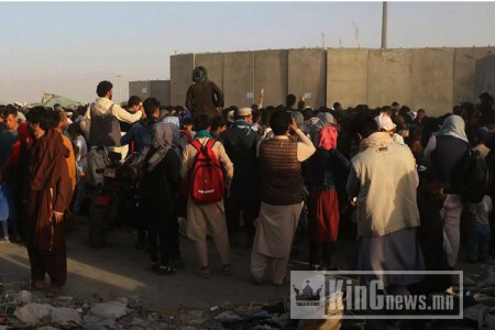 Талибанчууд өмнөх засгийн албан тушаалтнуудаас 16 сая доллар хурааж Төв банкинд өгчээ