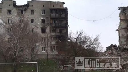 Украины Изюм хотод болсон тулааны үеэр өндөр барилгууд нурж, хонгилд нь хоргодож байсан олон энгийн иргэн амиа алджээ